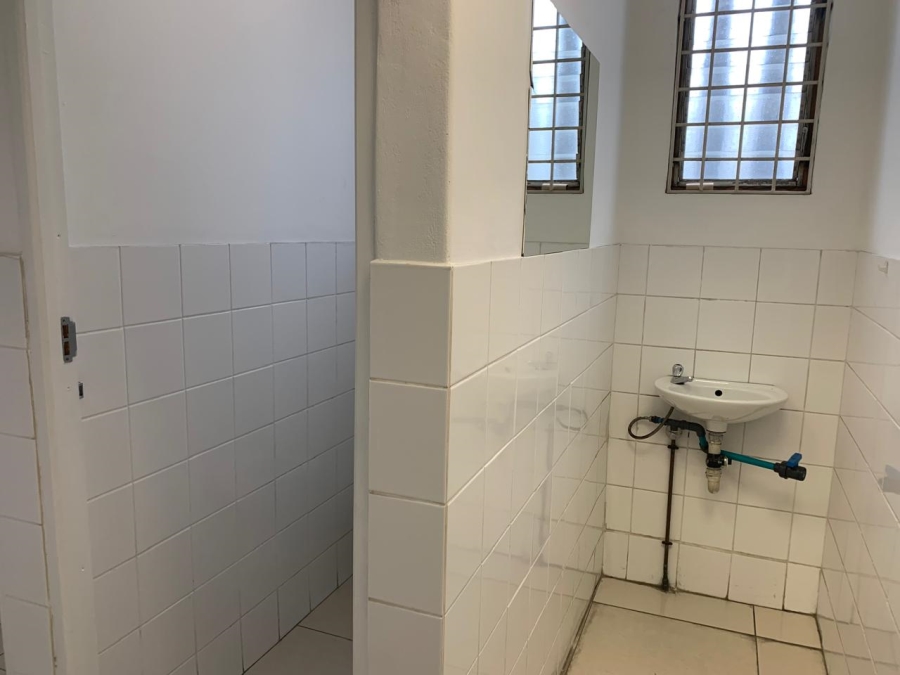 To Let commercial Property for Rent in Brackenfell Central Western Cape